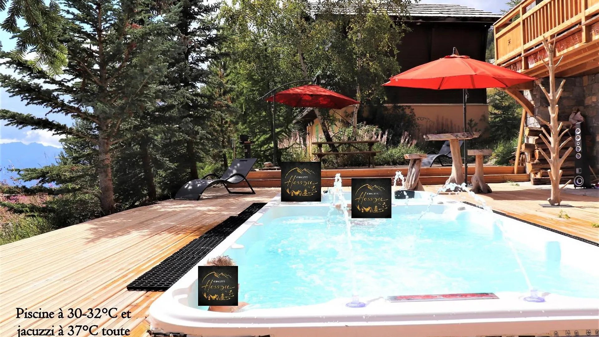 Prestigious Chalet For 18 Guests, Pool & Jacuzzi, Close To Slopes And Resort Center Montgenevre