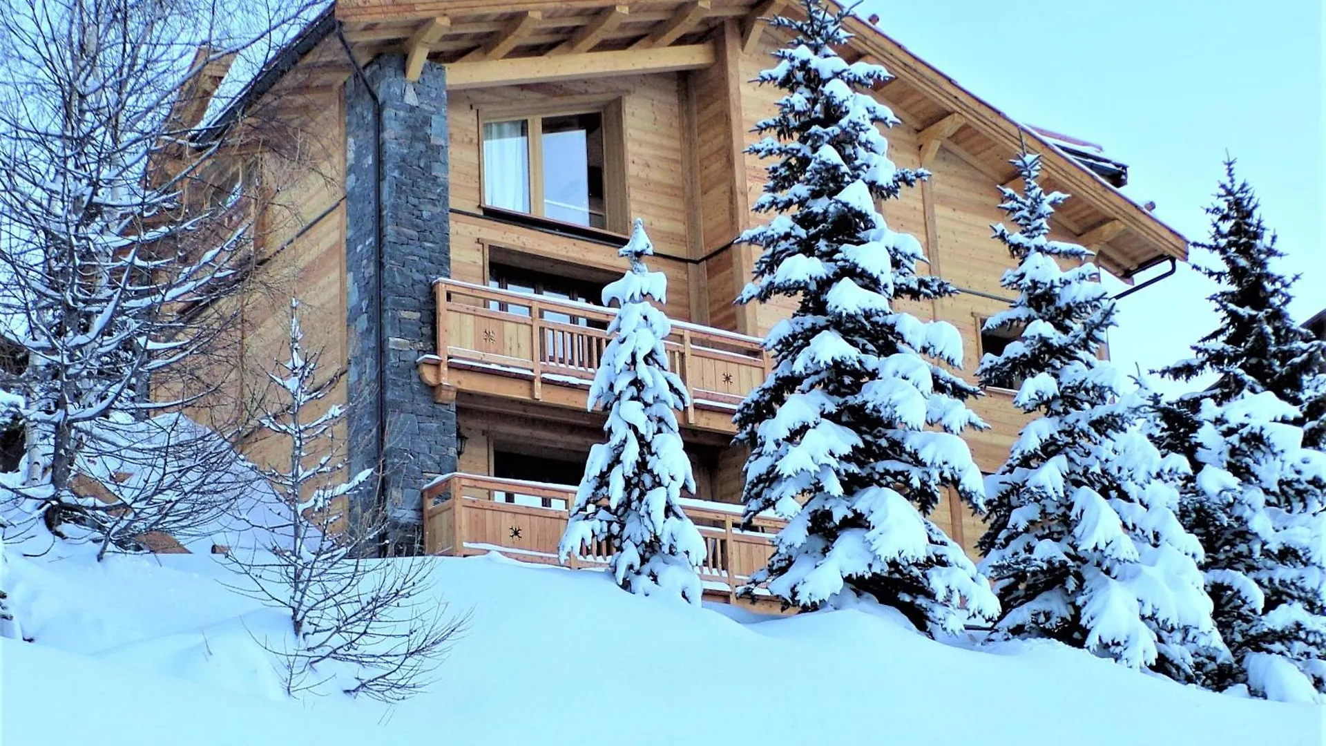 Prestigious Chalet For 18 Guests, Pool & Jacuzzi, Close To Slopes And Resort Center Montgenevre 0*,  France